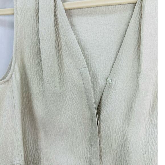 Helmut Lang Pebbled Silk Textured Sleeveless Button Down Blouse in Ivory Small - Picture 5 of 10